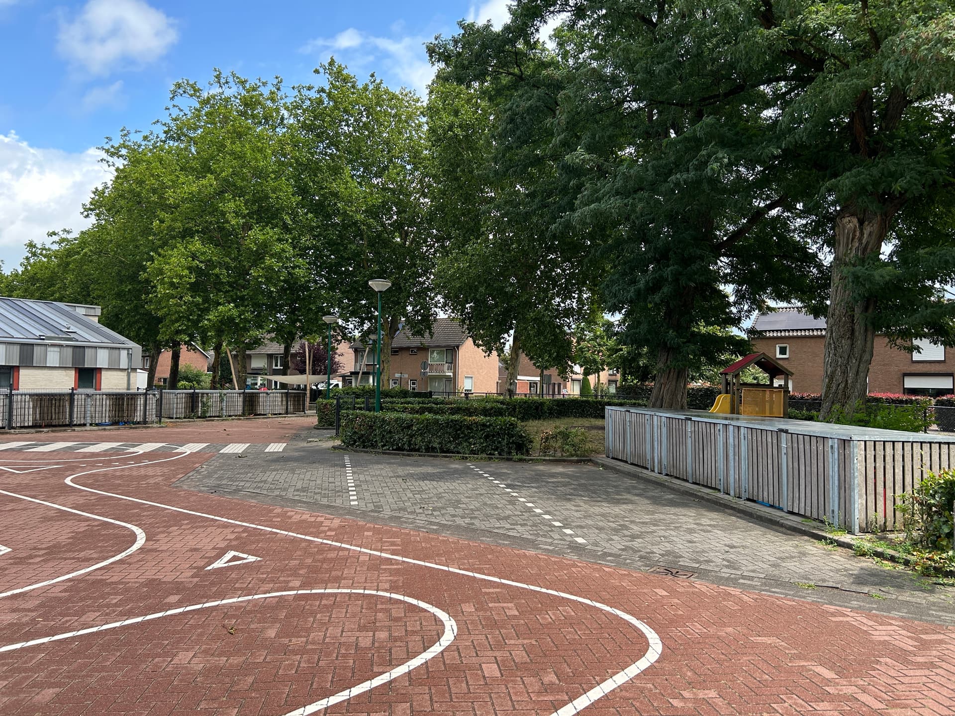 Lege plek van schoolterrein